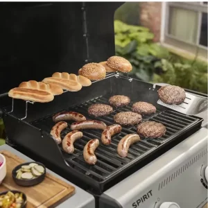 Weber SPIRIT E-210 GAS BARBECUE, cover and tools - Image 7