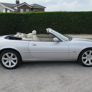 2003 Jaguar XK8 4.2 Convertible - Image 6
