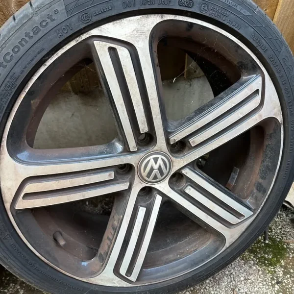 VW Golf R wheels