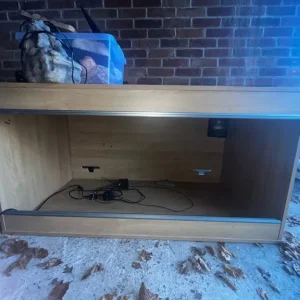 Oak vivarium tank with 4x2x2 setup and accessories