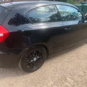 2011 BMW 1 Series 116d SE 3dr Hatchback Diesel Manual - Image 4