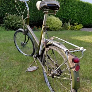 Vintage 1969 Raleigh Twenty Bicycle - Image 5