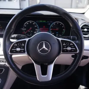 2019 Mercedes-Benz E-Class 2.0 E300de SE Estate 5dr Diesel Plug-in Hybrid - Image 4