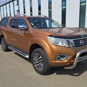 2016 Nissan Navara 2.3 dCi Tekna Auto 4WD Euro 6 4dr PICK UP Diesel Automatic