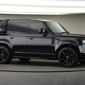 2022 Land Rover Defender 110 3.0 D250 MHEV X-Dynamic SE SUV - Image 6