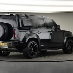 2022 Land Rover Defender 110 3.0 D250 MHEV X-Dynamic SE SUV - Image 7