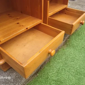 Matching pine bedside cabinets with drawer and shelf - Image 5