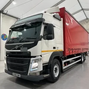 Volvo FM 330 6x2 Rear Lift Sleeper Cab Curtainsider
