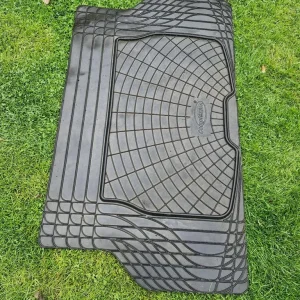Boot liner for Land Rover Discovery Sport - Image 2