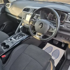 2016 Renault Kadjar 1.5 dCi Dynamique Nav SUV 5dr Diesel EDC Euro 6 - Image 2