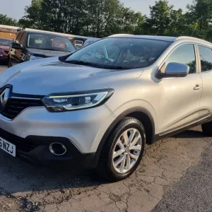 2016 Renault Kadjar 1.5 dCi Dynamique Nav SUV 5dr Diesel EDC Euro 6 - Image 3