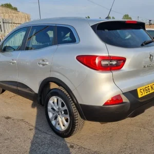 2016 Renault Kadjar 1.5 dCi Dynamique Nav SUV 5dr Diesel EDC Euro 6 - Image 6