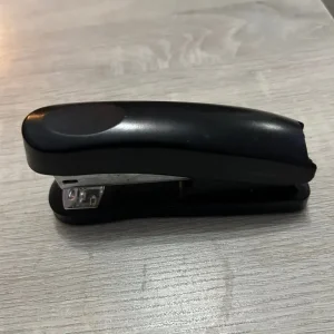 Q-Connect Stapler