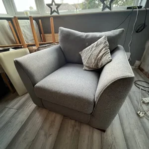 Couch and armchair - Image 3