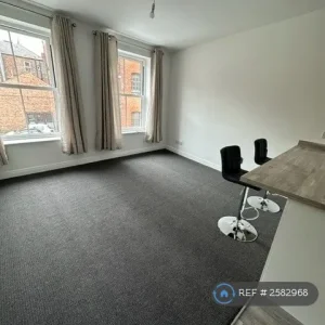 4 bedroom flat in Prince Street, Kings-lynn, King's Lynn and West Norfolk - Image 4