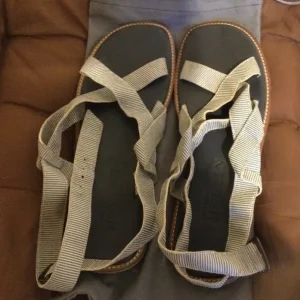 VINTAGE ALEXANDER MCQUEEN LEATHER SANDALS