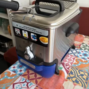 Tefal Oleoclean Pro Deep Fat Fryer - Image 2