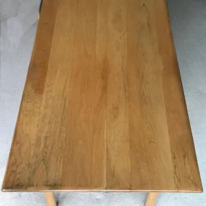 Contemporary solid oak dining table - Image 2