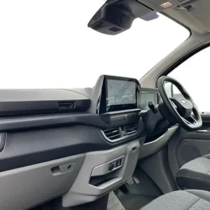 2025 Ford Transit Custom 320 Limited PHEV - Image 4