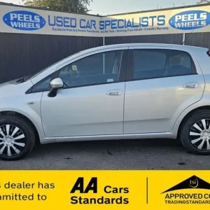 2013 Fiat Punto 1.2 Pop Hatchback 5 Door Petrol Manual - Image 4