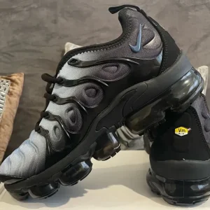 Nike Airmax 95s, VaporMax 90s 110s, Jordan 97s