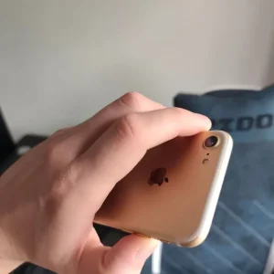 iPhone 7 32GB Gold - Image 6