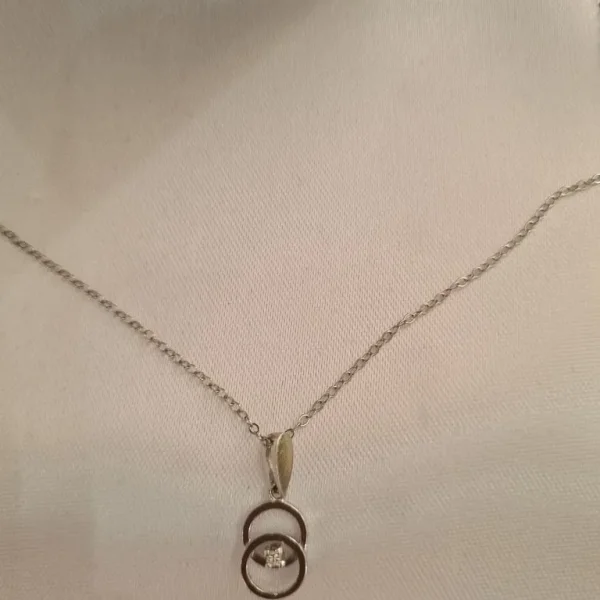 Silver necklace with beautiful pendant