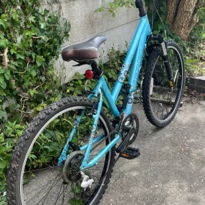 Trek 3700 lady's mountain bike, 16" S/M aluminium frame, 21 speed, 26" wheels - Image 5