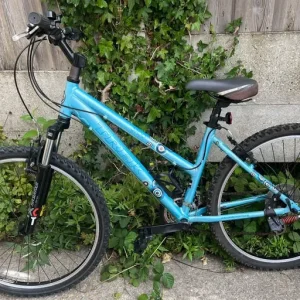 Trek 3700 lady's mountain bike, 16" S/M aluminium frame, 21 speed, 26" wheels - Image 6