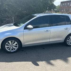 Volkswagen Golf 1.6 TDI Match Euro 5 5-door - Image 3