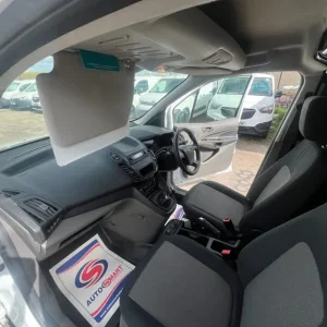 2021 Ford Transit Connect 1.5 EcoBlue 100ps Leader Van Panel Van Diesel Manual - Image 8