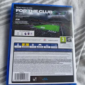 FC25 PS4 game - Image 2