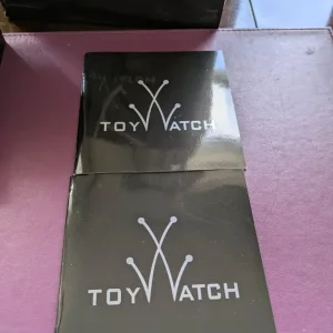 ToyWatch Womens rose gold and clear plastic wristwatch - Image 7