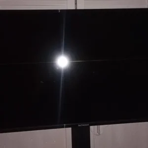 Faulty 43 inch HD Smart TV
