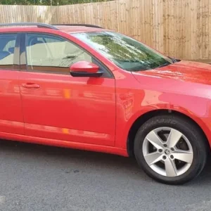 Skoda Octavia Estate 2017 manual 1.0 TSI 5-door - Image 3
