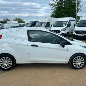 2017 Ford Fiesta Van 1.5 TDCi 3-door Panel Van - Image 2