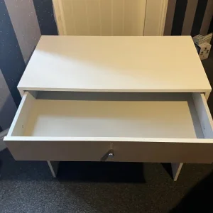 Dressing table with drawer, like new - Image 4