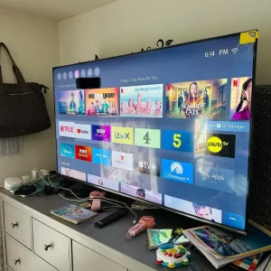 Hisense 55 Inch 55E6NTUK Smart 4K UHD HDR LED TV - Image 3