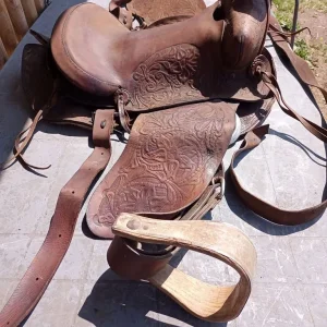 Weston Saddles 3 in Total, Fur Lined, All Cleaned - Image 8