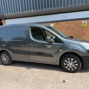 CITROEN BERLINGO 1.6 HDi 625 Enterprise 2016 - Image 8