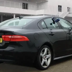 2019 Jaguar XE 2.0d R-Sport Auto Euro 6 (black metallic) 4-door - Image 7