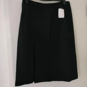Womens black workwear skirt - Image 2