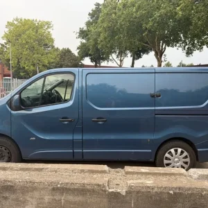 Vauxhall Vivaro 2018 manual panel van 1598cc - Image 6