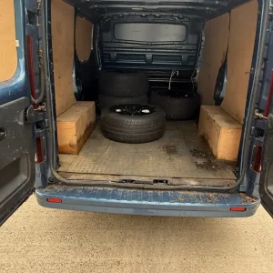 Vauxhall Vivaro 2018 manual panel van 1598cc - Image 7