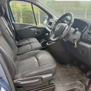 Vauxhall Vivaro 2018 manual panel van 1598cc - Image 8