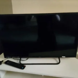 32inc smart tv technika