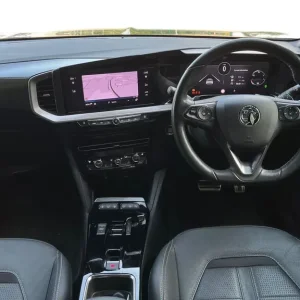 Vauxhall Mokka 1.2 Turbo Ultimate 5-door SUV petrol auto with sat nav and panoramic rear view camera - Image 7