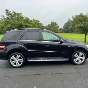 2009 Mercedes M-Class ML350 CDi BlueEfficiency Estate - Image 3