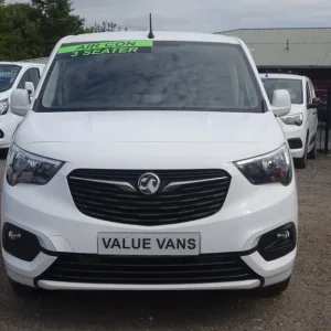 2021 Vauxhall Combo Cargo Sportive L1H1 1.5 Diesel Manual 3-Seater Panel Van - Image 2