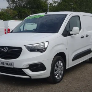 2021 Vauxhall Combo Cargo Sportive L1H1 1.5 Diesel Manual 3-Seater Panel Van - Image 5